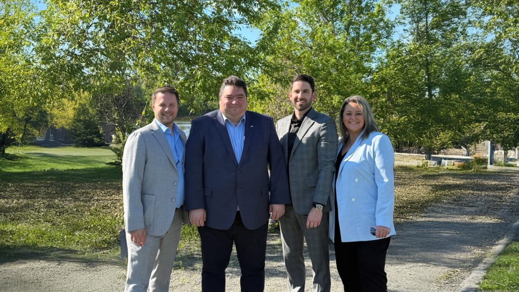 Kevin-Buteau-Chantal-Routhier-et-Normand-Urbain